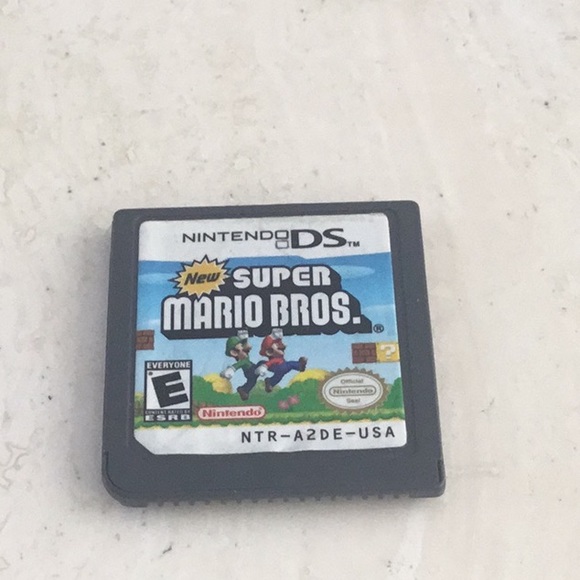 New Super Mario Bros Nintendo DS Game Complete In Box CIB - Picture 8 of 15